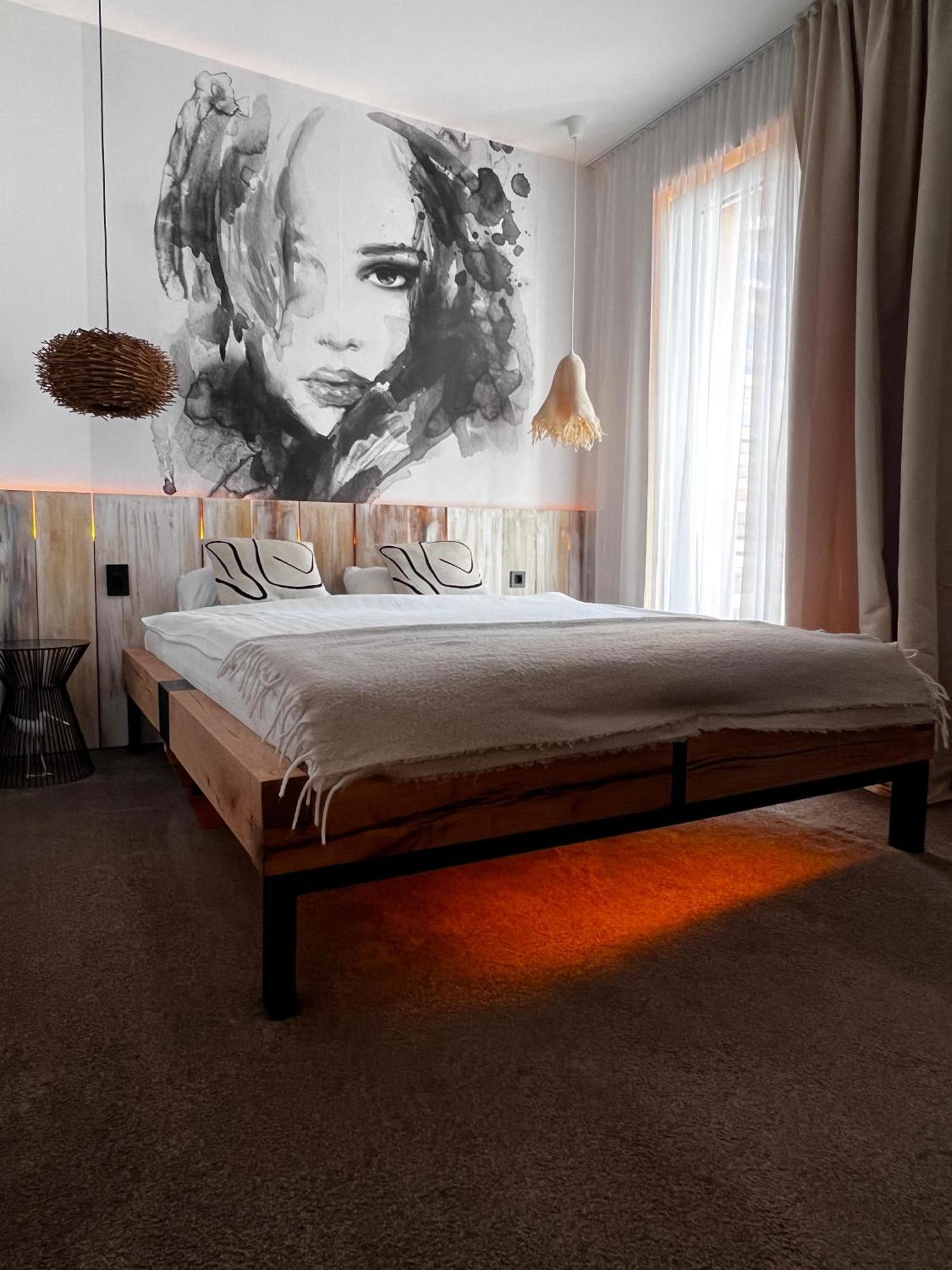 Shard Boutique Hotel-Adult Only Брашов Экстерьер фото