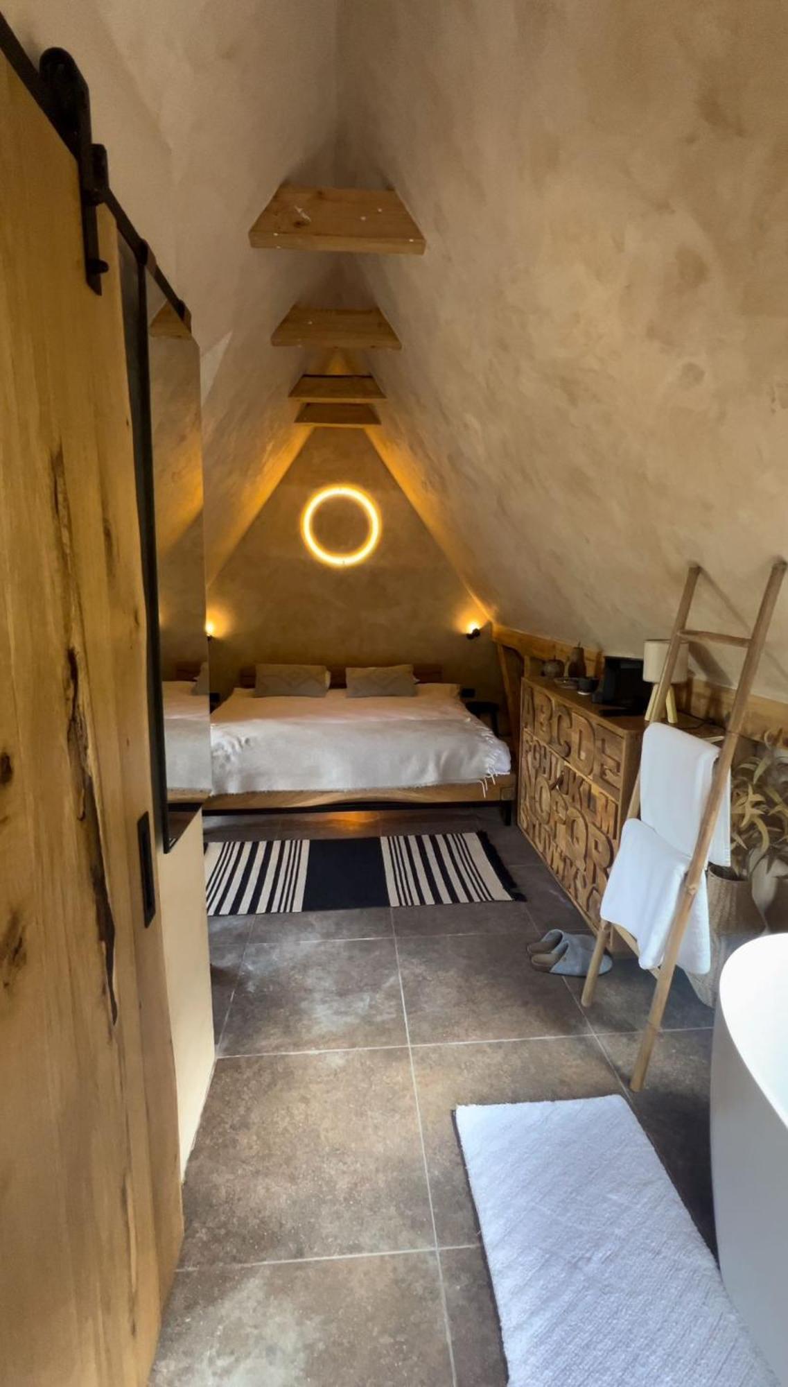 Shard Boutique Hotel-Adult Only Брашов Экстерьер фото